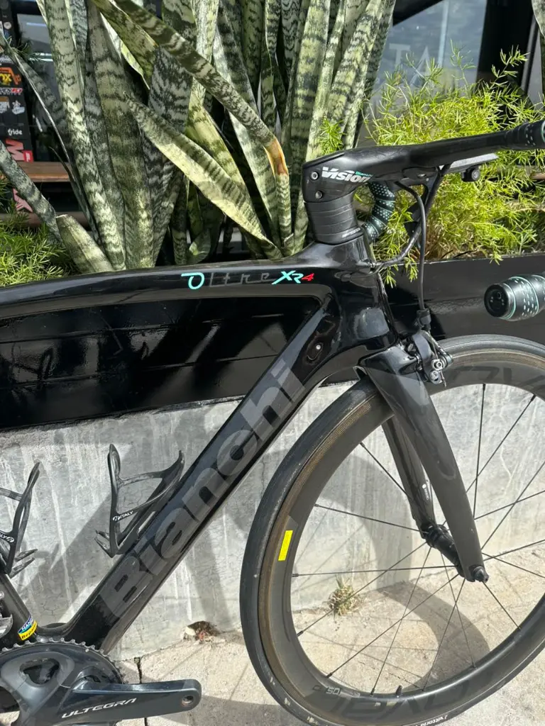 bianchi-oltre-xr4-talla-55-seminueva1.webp