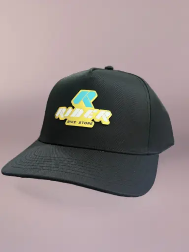 GORRA RIDER LOGO DORADO COLOR 